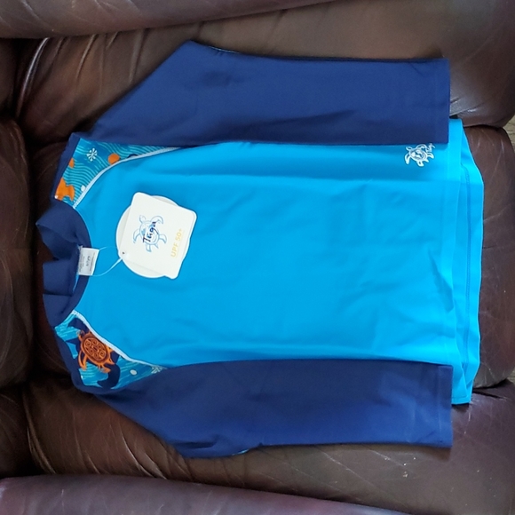 Boy 6/7 yr Rashguard - Picture 4 of 7